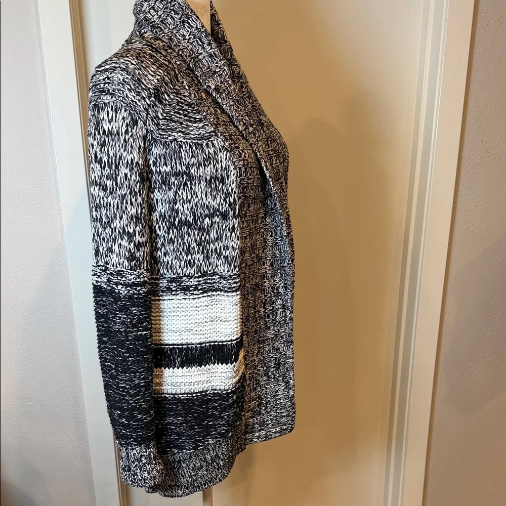 GAP Chunky Shawl Collar Cardigan XS Marled Black Gray Long Cozy Knit Sweater - Picture 4 of 15